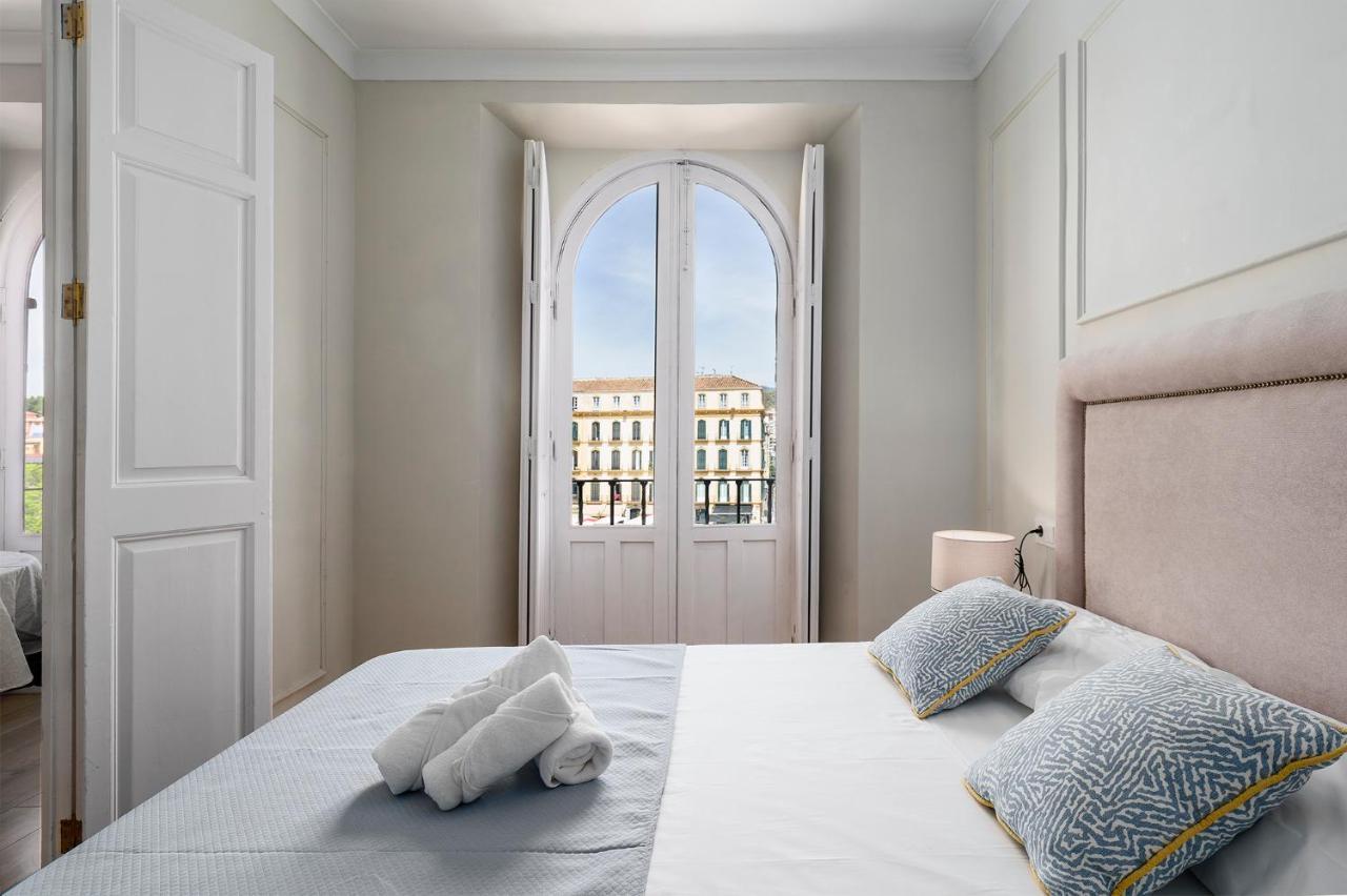 Apartamento Plaza De La Merced 4 Habitaciones Málaga Eksteriør billede